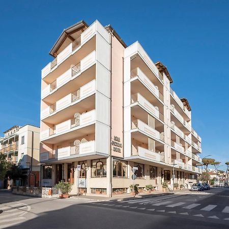 Lola Piccolo Hotel E Appartamenti Marina di Grosseto Exterior foto