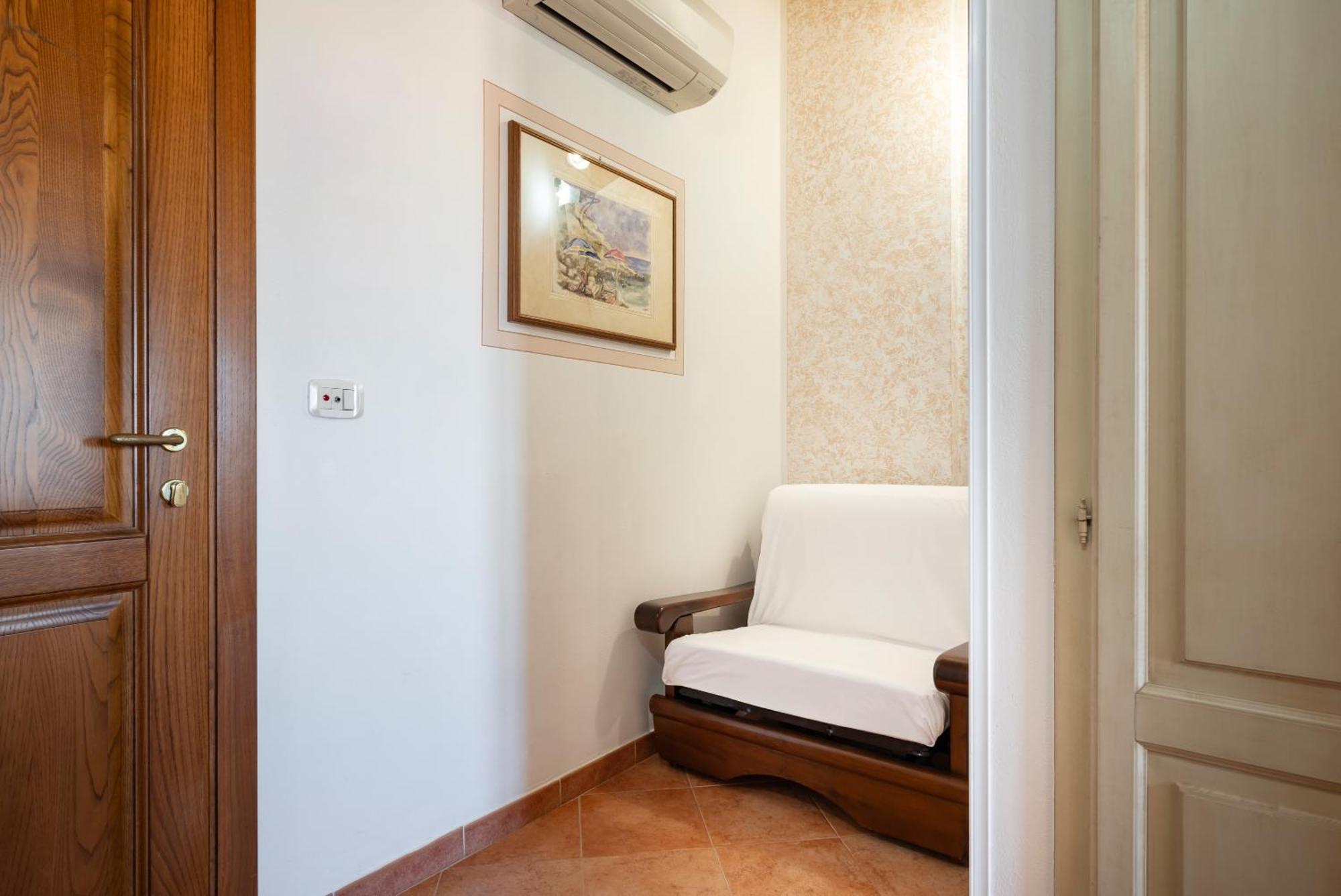 Lola Piccolo Hotel E Appartamenti Marina di Grosseto Exterior foto